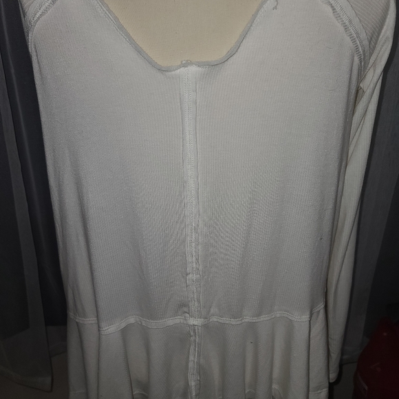 Blouse - Picture 2 of 4